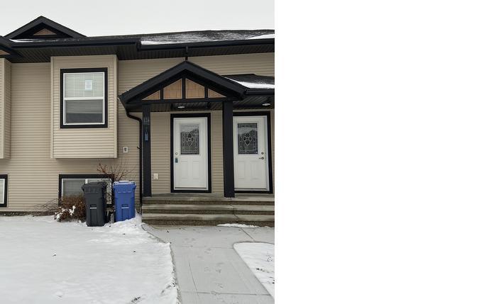 Real Estate for Sale in Penhold AB
